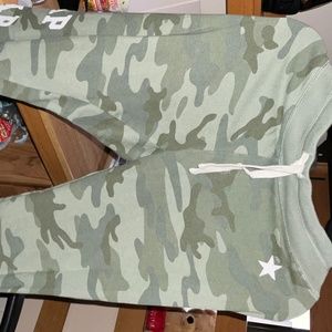 Camo GAP sweatpants